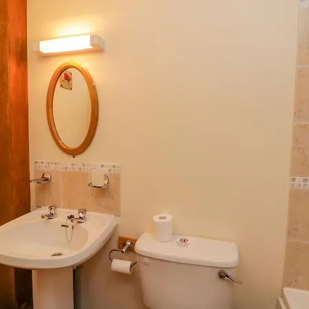 בית נופש Wheelhouse וויטבי