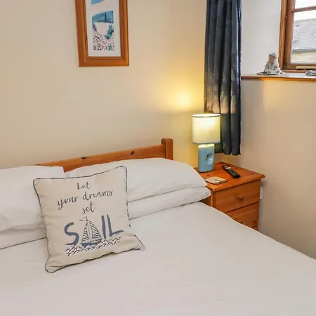 Wheelhouse ウィットビー